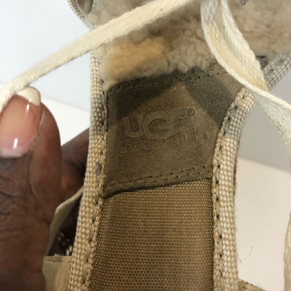 UGG wedge tie up Sherpa lined sandals size 6 - Picture 10 of 12